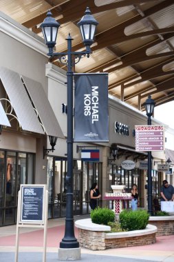 1 Temmuz 2021 'de Kuzey Carolina' da Charlotte Premium Prizleri 'nde görüldü..