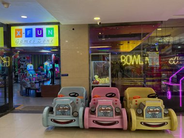 INDORE, INDIA - 12 Ekim 2024 'te Hindistan' da Indore, Madhya Pradesh 'teki C21 Malhar AVM' de görüldüğü gibi.