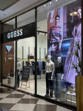 Indore, Madhya Pradesh, Hindistan 'daki Phoenix Citadel AVM' de 12 Ekim 2024 'te görüldüğü gibi..