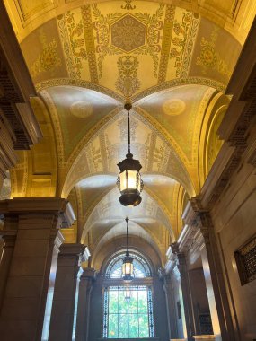 ST LOUIS MO - 9 Temmuz 2023 'te St. Louis Halk Kütüphanesi sisteminin bir parçası olan Merkez Kütüphane, St. Louis, Missouri' de görüldü..