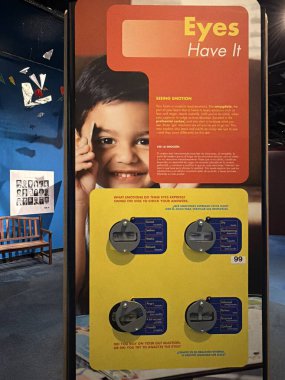 PHOENIX, AZ - NOV 26: All About Me sergisi Phoenix, Arizona 'daki Arizona Bilim Merkezi' nde, 26 Kasım 2025 'te görüldüğü gibi.