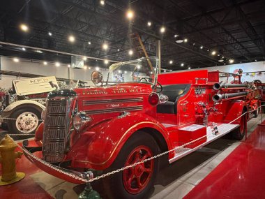 PHOENIX AZ - 25 Kasım 2025 'te Phoenix, Arizona' daki Ateş Savaşları Müzesi 'nde sergi.