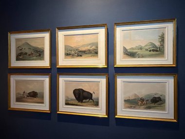 SCOTTSDALE AZ - 25 Kasım 2025 'te Scottsdale, Arizona' daki Scottsdales Müzesi 'nde Batı Ruhu' nda sergi.