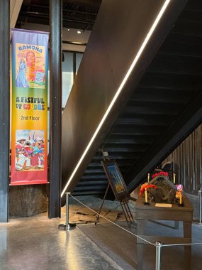 SCOTTSDALE AZ - 25 Kasım 2025 'te Scottsdale, Arizona' da görülen Batı Ruhu - Scottsdales Müzesi.