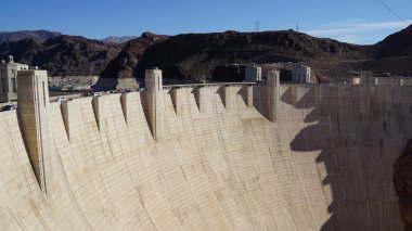 Nevada ve Arizona sınırında hoover Barajı