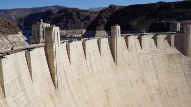 Nevada ve Arizona sınırında hoover Barajı