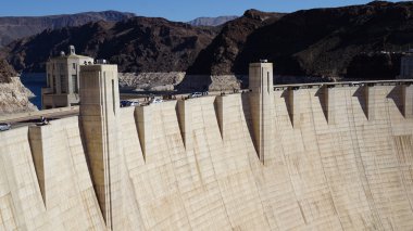 Nevada ve Arizona sınırında hoover Barajı
