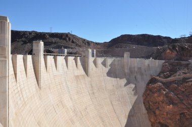Nevada ve Arizona sınırında hoover Barajı