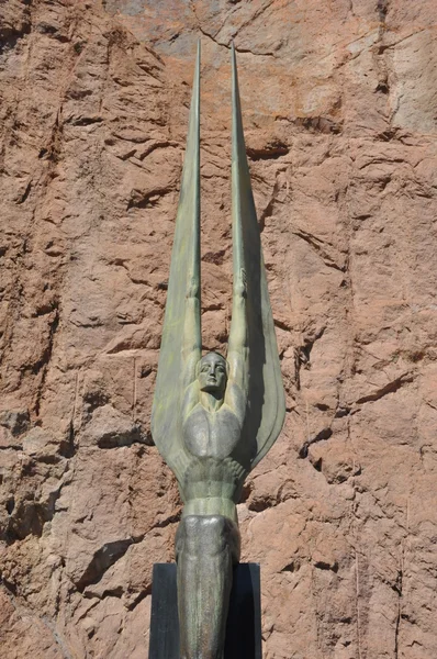 Figuras aladas de la República en la presa Hoover en Nevada —  Fotos de Stock