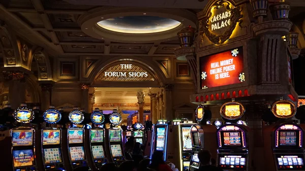 Caesars Palace Hotel and Casino in Las Vegas — Stock Photo, Image