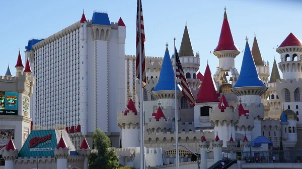 Torres del Hotel y Casino Excalibur en Las Vegas —  Fotos de Stock