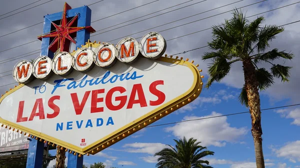 Bienvenido a Fabuloso signo de Las Vegas — Foto de Stock