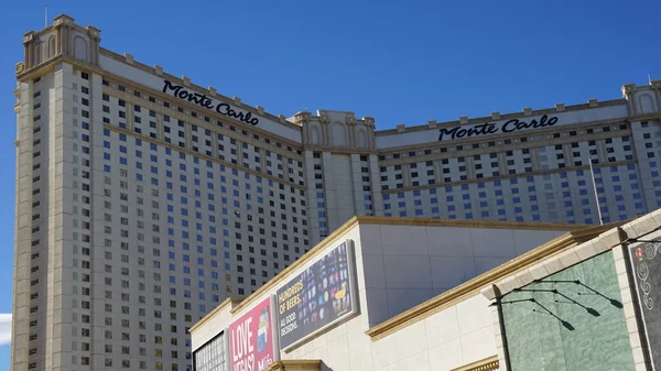 Monte carlo hotel und casino in las vegas — Stockfoto