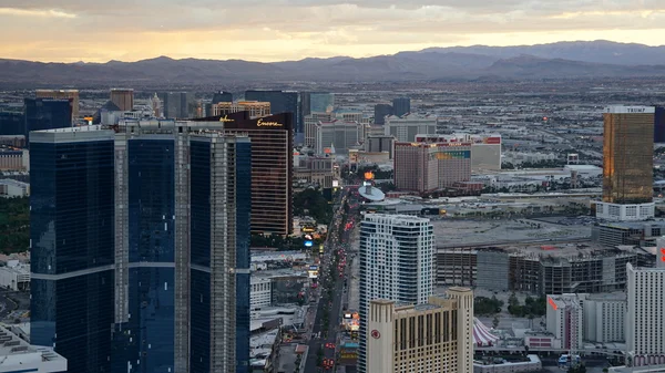 Uitzicht vanaf de toren van de stratosfeer in Las Vegas, Nevada — Stockfoto