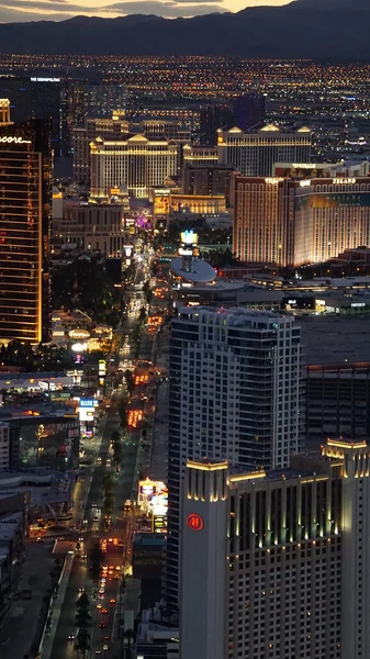 Vista nocturna desde la Torre de la Estratosfera en Las Vegas, Nevada — Foto de Stock