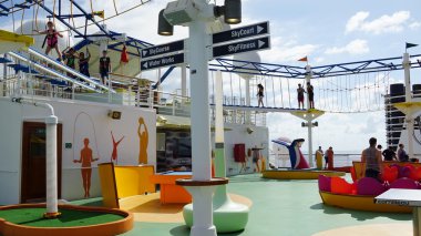 İpleri sahası Carnival Breeze kruvaziyer gemide