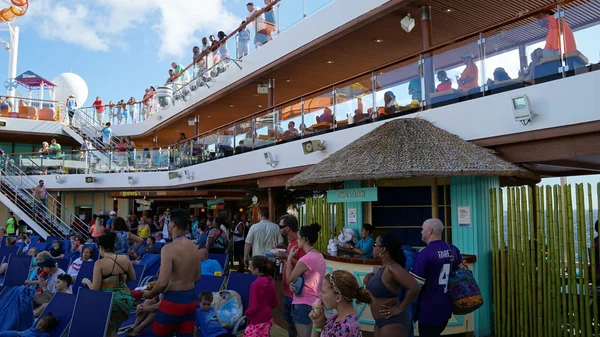 Poolside on the Carnival Breeze — Stock Photo, Image