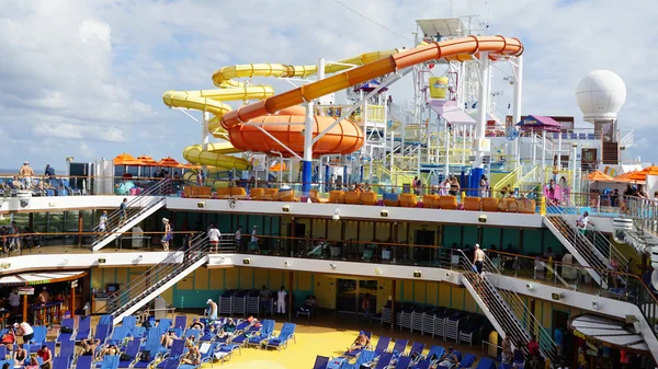 Water slides on the Carnival Breeze — Stock Photo, Image