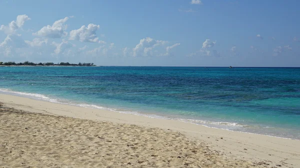 Cockburn Town Beach na wyspie Grand Turk — Zdjęcie stockowe