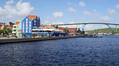 Willemstad Curacao Kraliçe Juliana Bridge'de