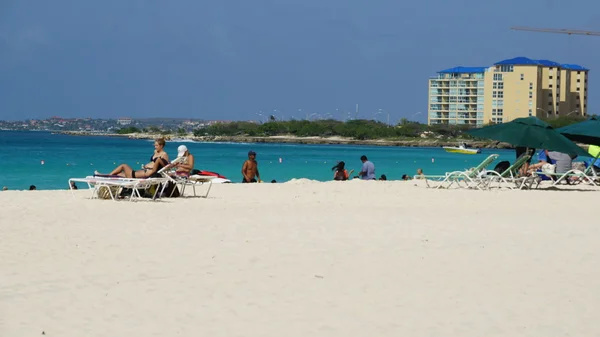 Eagle Beach in Aruba — Stock Photo, Image