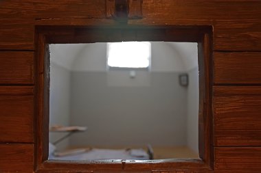 Peter ve Paul fortress karanlık hapishane hücresinde