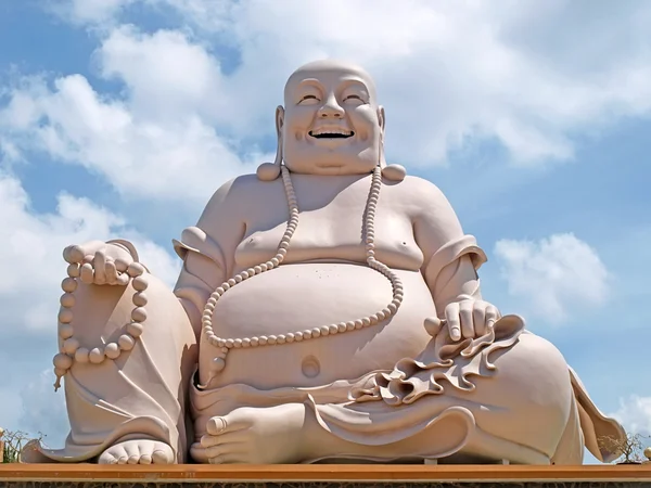 Incrível grande estátua buddha na montanha Cam — Fotografia de Stock
