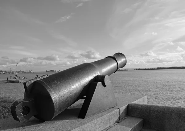 Russian memorial fort cannon — Stock Photo, Image
