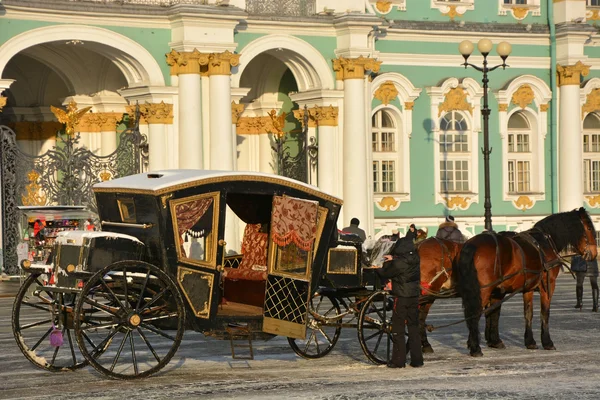 The famous Winter palace — Stock Photo, Image