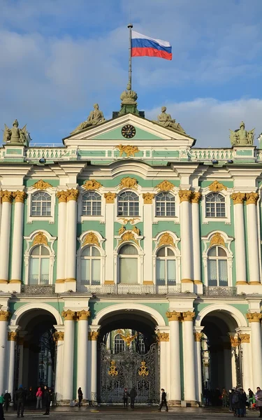 Den berömda Vinterpalatset — Stockfoto