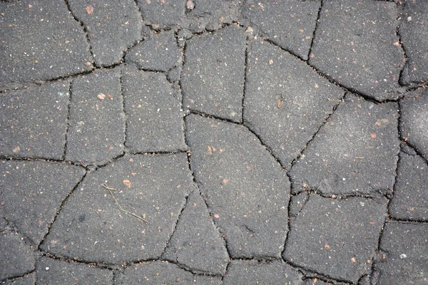 Gebarsten asfalt — Stockfoto