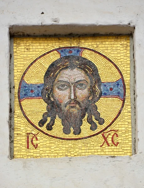 Mosaic gate icon on Pskov Kremlin — Stock Photo, Image