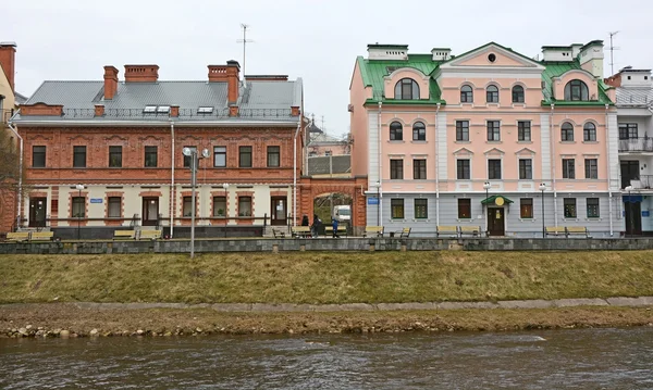 Boligområdet Golden Embankment - historisk sted i Pskov – stockfoto