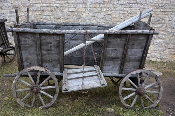 Old wooden waggon — Stock Photo, Image