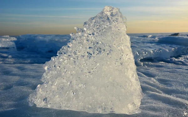 Gelo cristalino ao pôr do sol — Fotografia de Stock