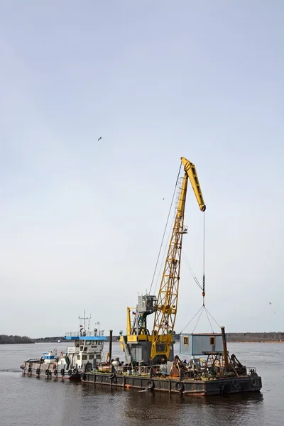 Cargo barge in Shlisselburg city — Stock fotografie