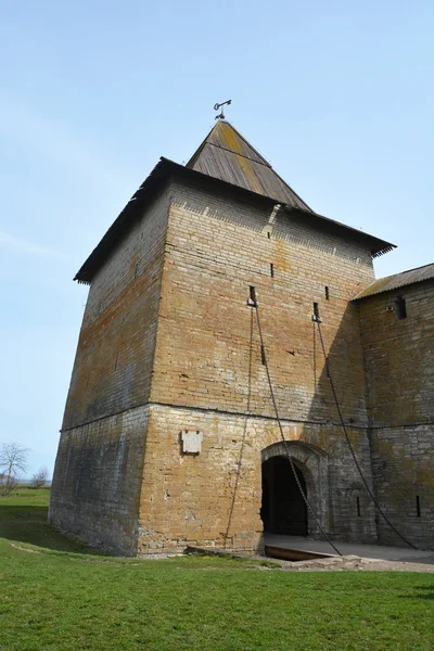 Torre de Gosudareva da fortaleza na cidade de Shlisselburg — Fotografia de Stock