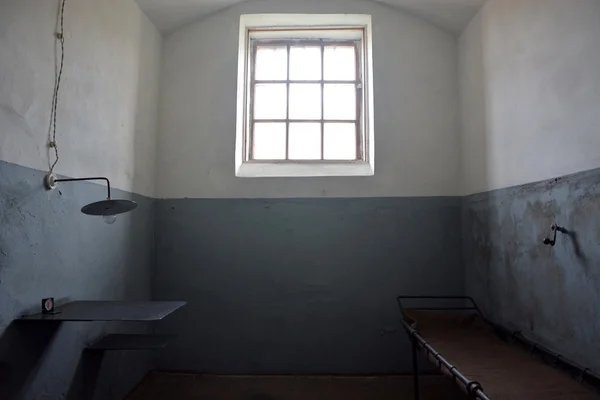 Dark prison cell in Oreshek fortress in Shlisselburg city — Zdjęcie stockowe