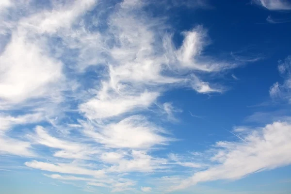 白天的天空作为背景 — 图库照片