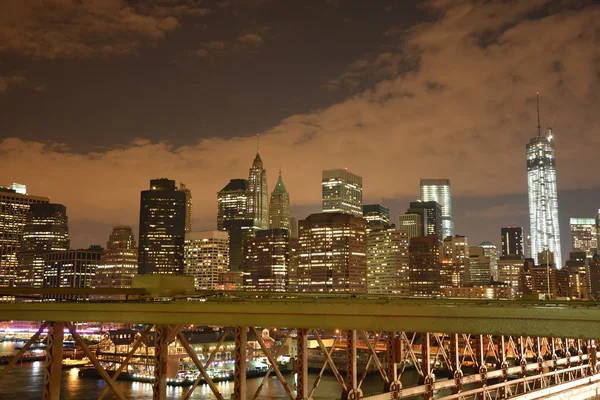Lower Manhattan dal ponte di Brooklyn — Foto Stock