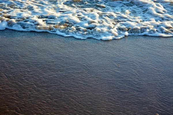 Κύμα στην άμμο — Φωτογραφία Αρχείου