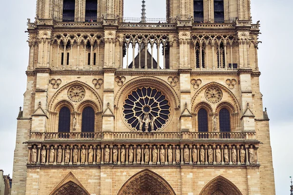 法国巴黎 2018年4月8日 巴黎的主要景点之一 巴黎圣母院 — 图库照片