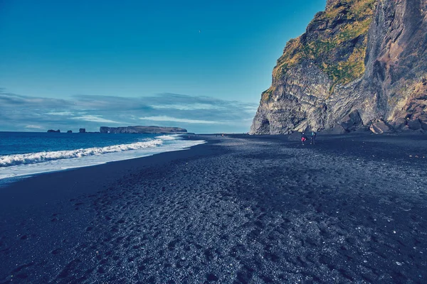 Slavná Černá Sopečná Písečná Pláž Islandu — Stock fotografie