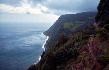  Peyzaj. Sao Miguel Adası, Portekiz 'in Azore adasındaki en büyük ve en kalabalık adadır..