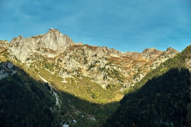 Güzel dağlık sonbahar manzarası. Chamonix, Fransa.