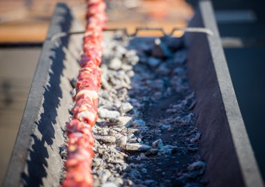 Bir sürü kavrulmuş et