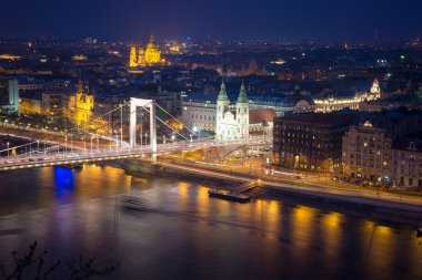  the Elisabeth Bridge 