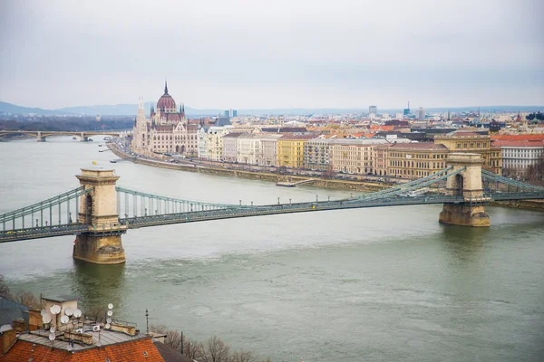 Chain Bridge  at day — Stock Photo, Image