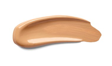 Beyaz arkaplanda güzellik sıvısı vuruşunu kapat 