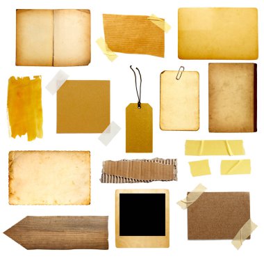Çeşitli antika kağıt koleksiyonu, bant, fiyat etiketi, beyaz arkaplanda tahta tabela